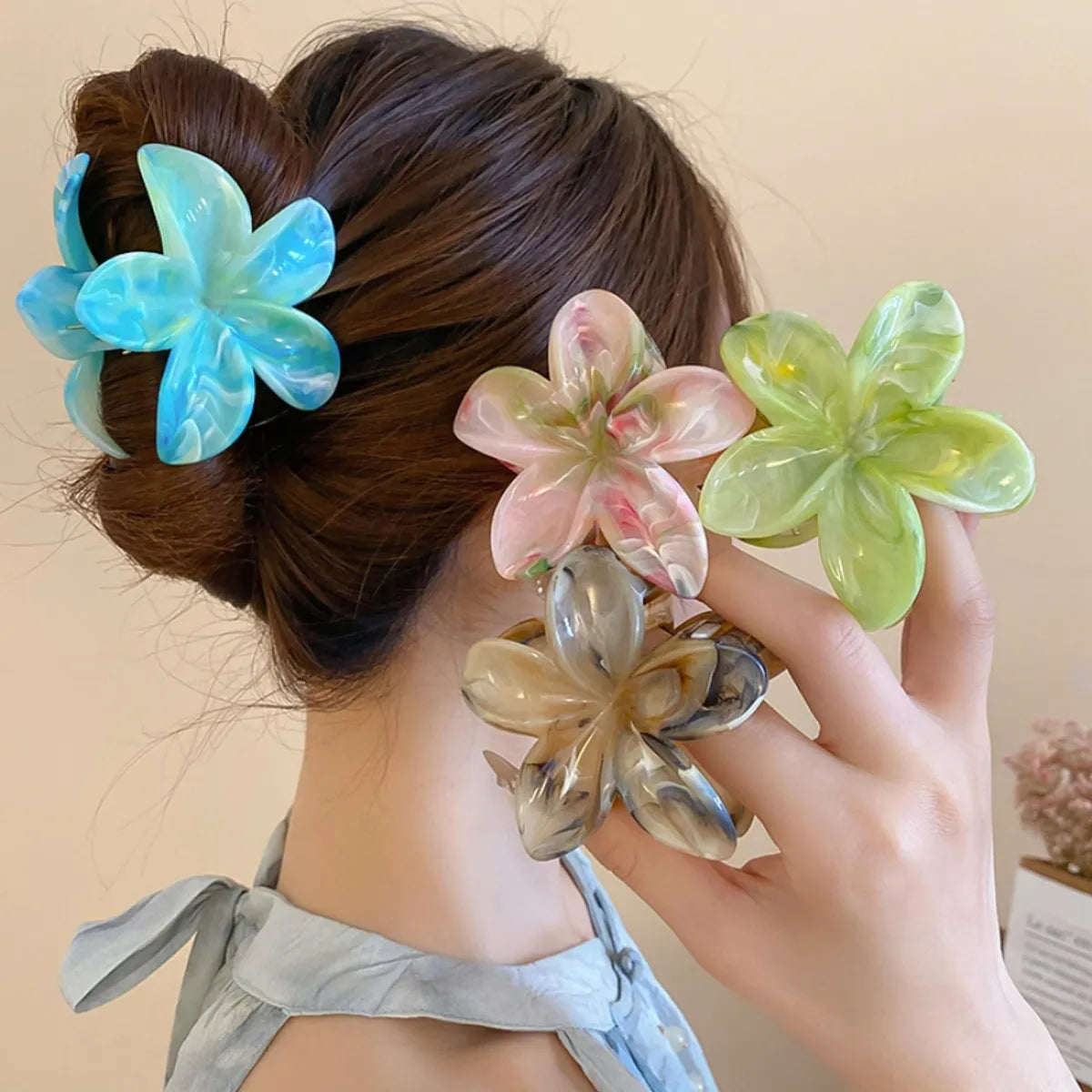 Women'S Princess Sweet Artistic Flower Arylic Hair Claws