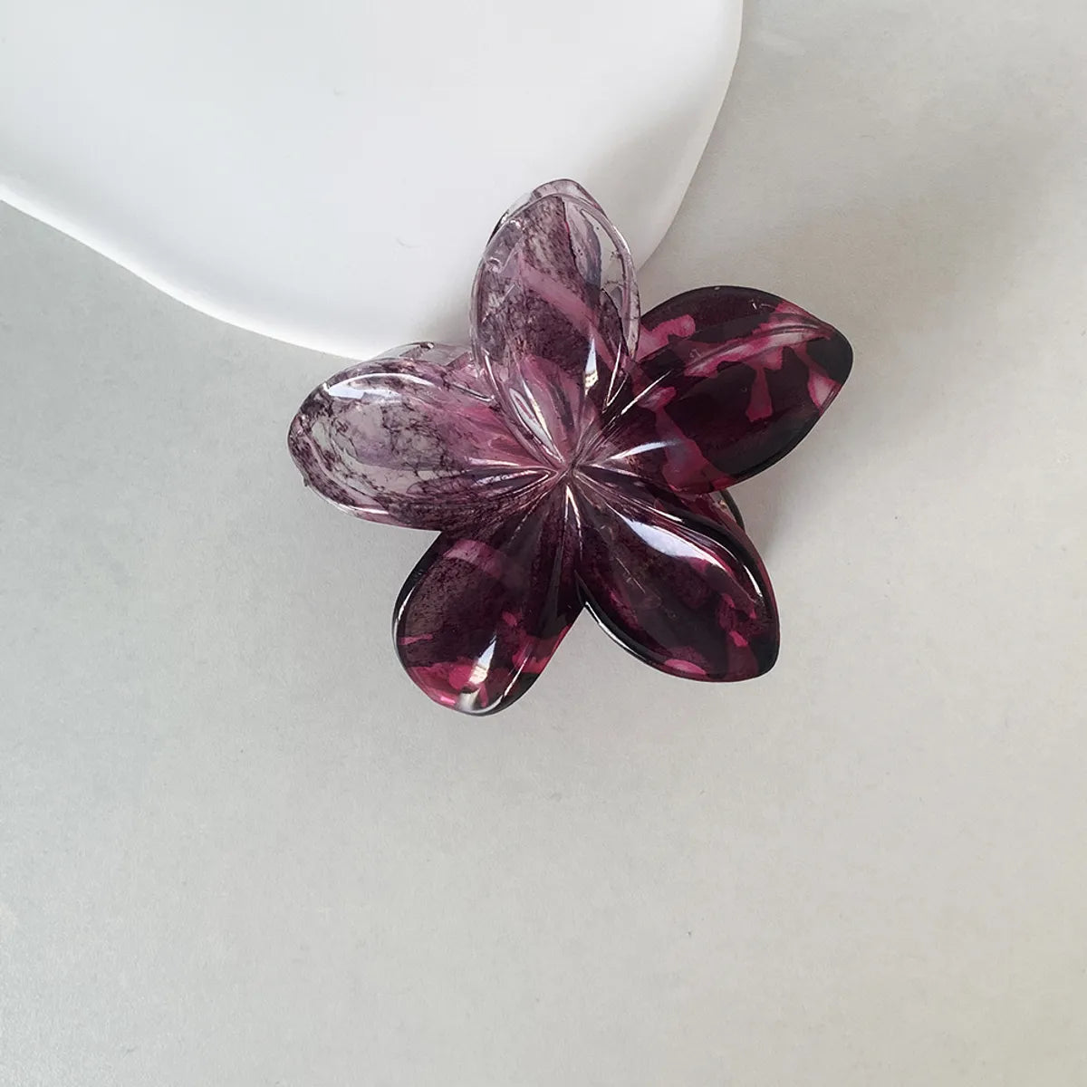 Women'S Retro Flower Plastic Hair Claws