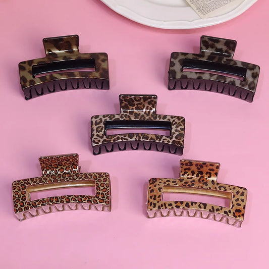 Women'S Retro Leopard Plastic Printing Hollow Out Hair Claws