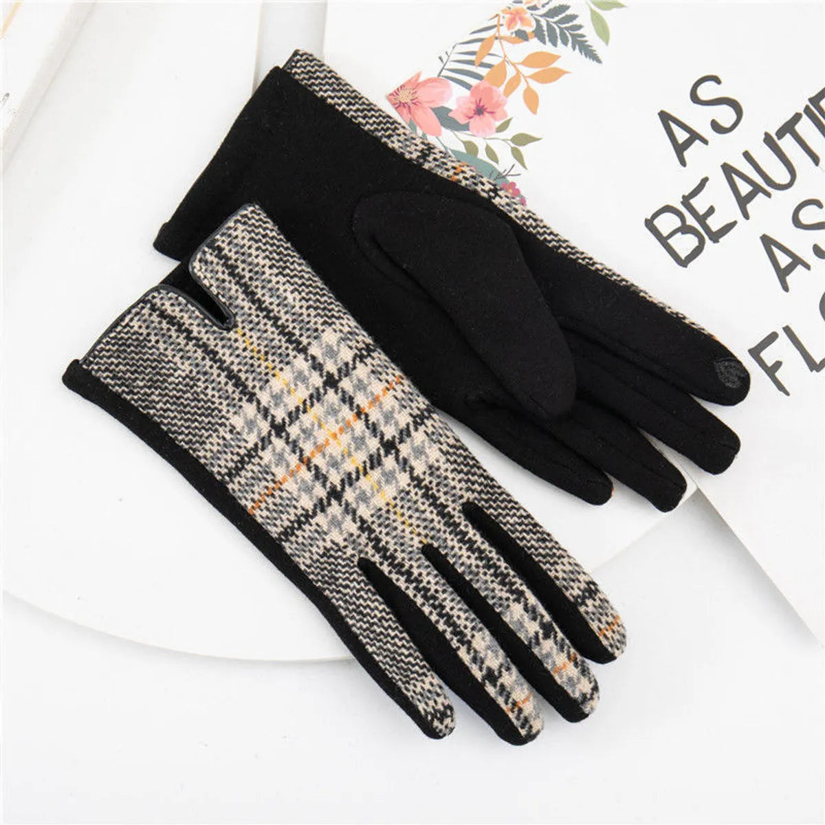 Women'S Retro Plaid Woolen Polyester Gloves