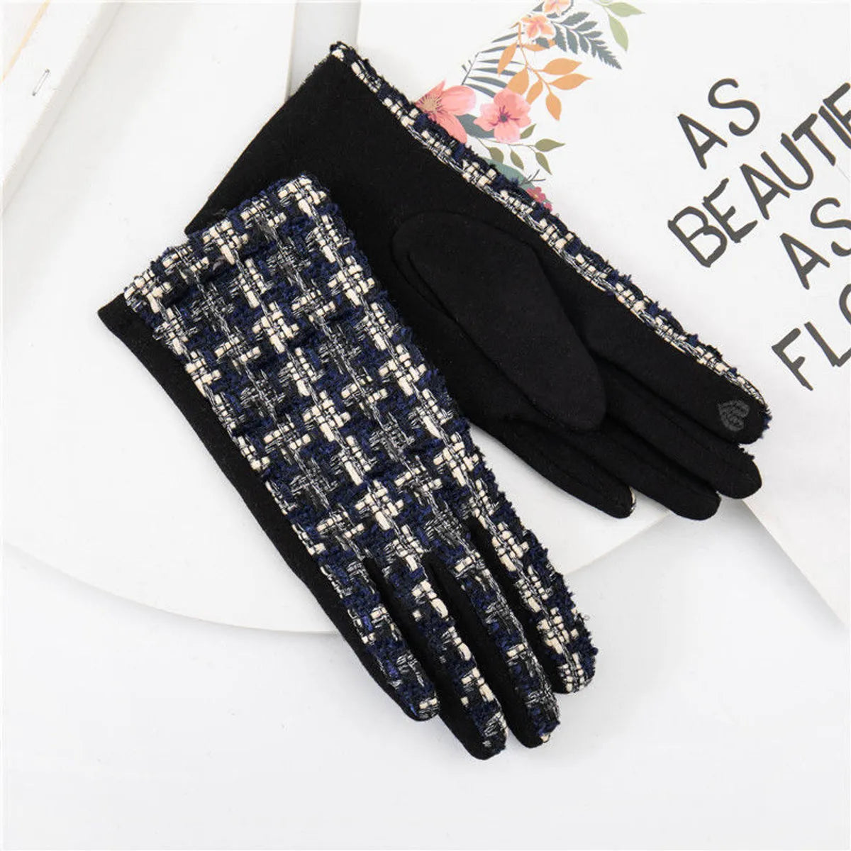 Women'S Retro Plaid Woolen Polyester Gloves