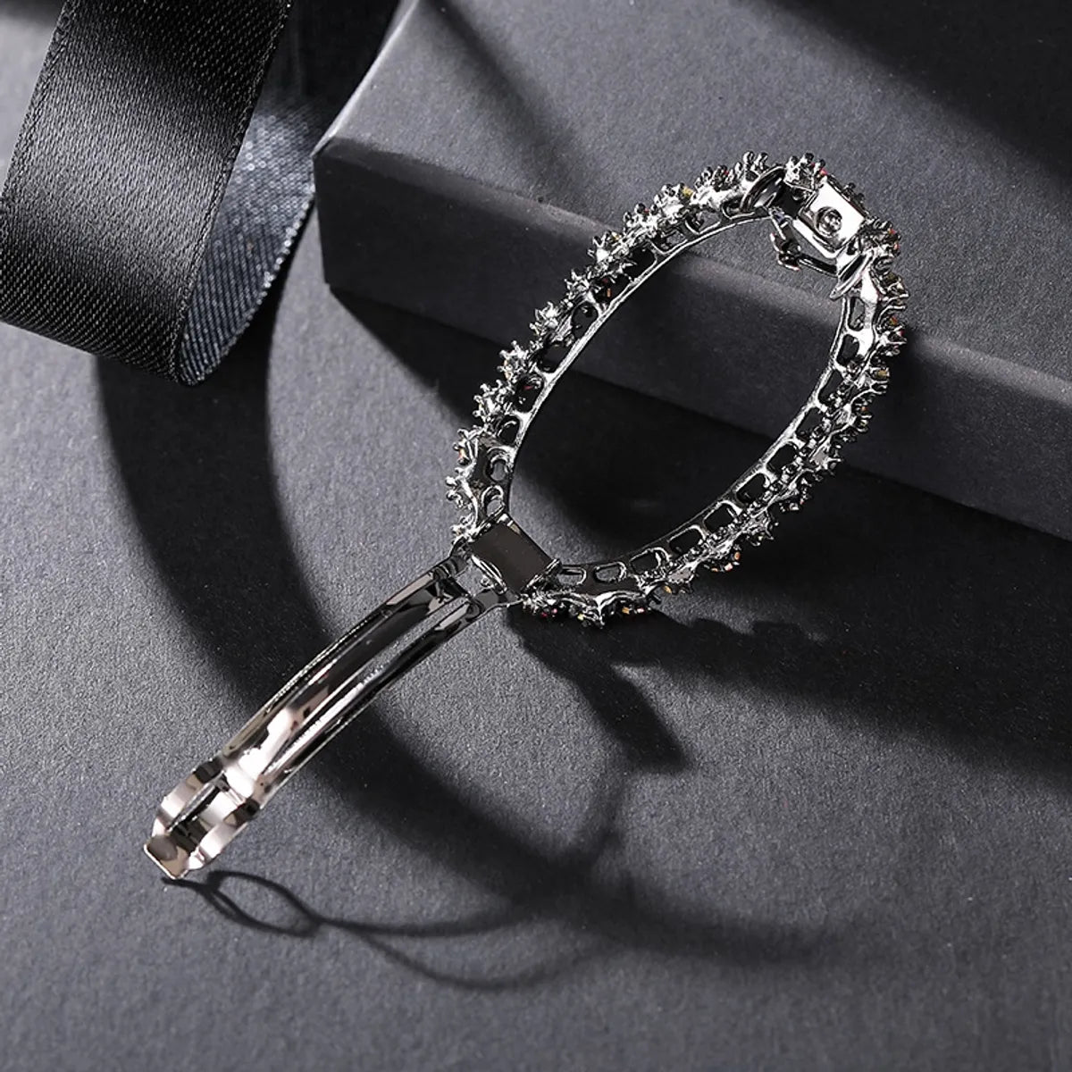 Women'S Simple Style Classic Style Color Block Zinc Alloy Inlay Rhinestones Hair Clip