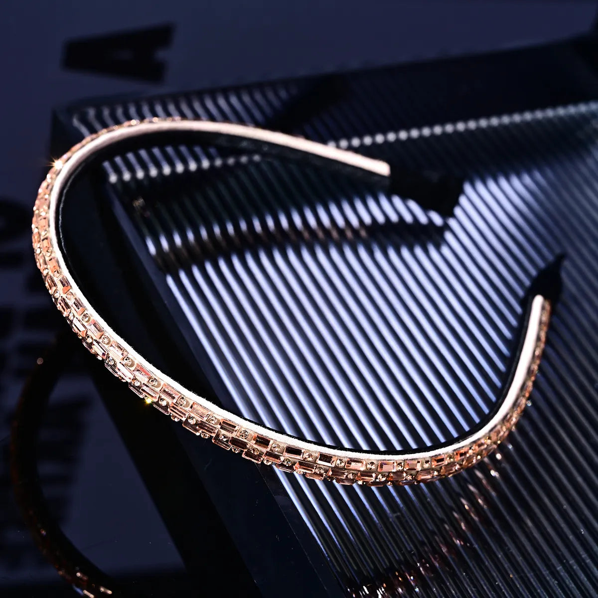 Women'S Simple Style Classic Style Solid Color Rhinestone Inlay Rhinestones Hair Band