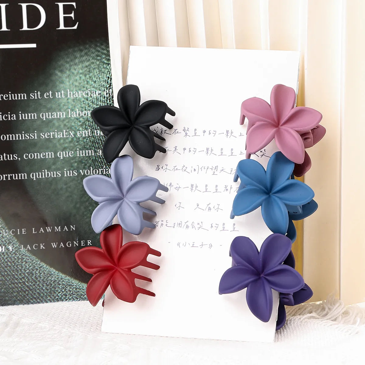 Women'S Simple Style Flower Plastic Resin Hair Claws