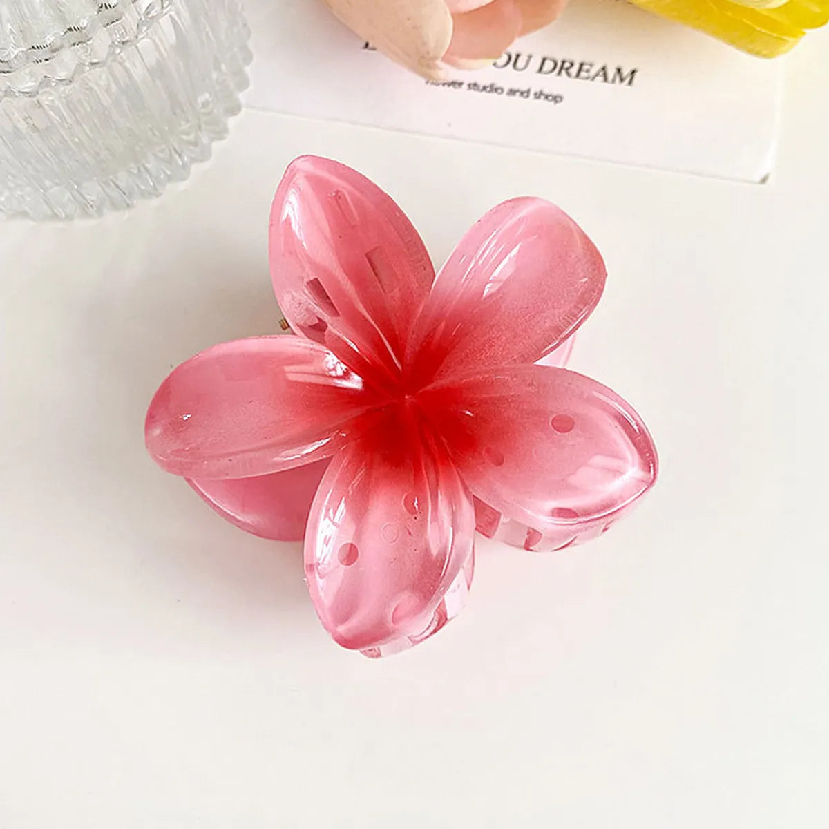 Women'S Simple Style Flower Plastic Resin Hair Claws