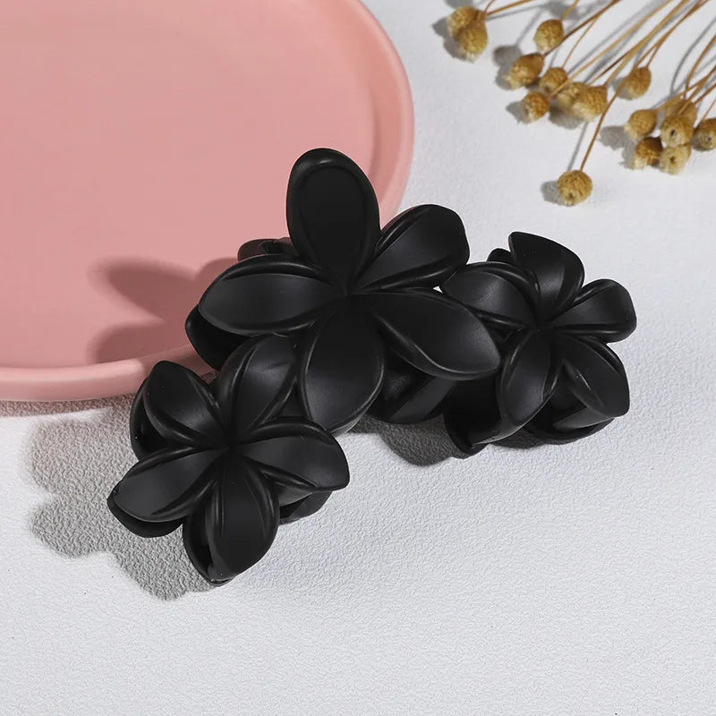 Women'S Simple Style Flower Plastic Stoving Varnish Hair Claws