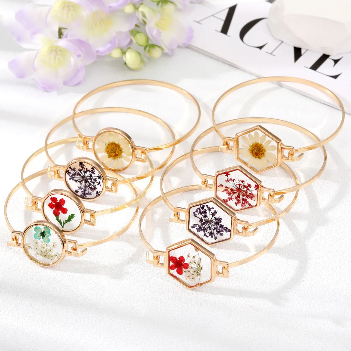 Simple Style Flowers Alloy Plating Resin Bangle