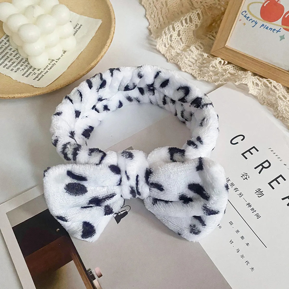 Women'S Simple Style Polka Dots Bow Knot Cloth Coral Fleece Hair Band