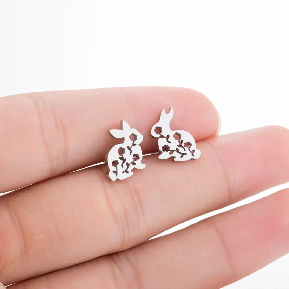 Simple Style Rabbit Hollow Out 304 Stainless Steel No Inlaid 18K Gold Plated Ear Studs