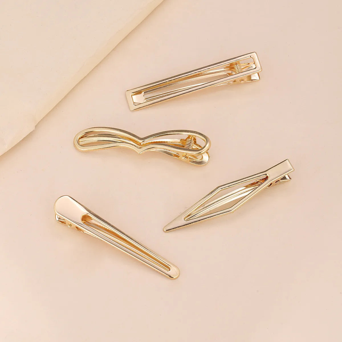 Women'S Simple Style Solid Color Alloy Plating Hair Clip