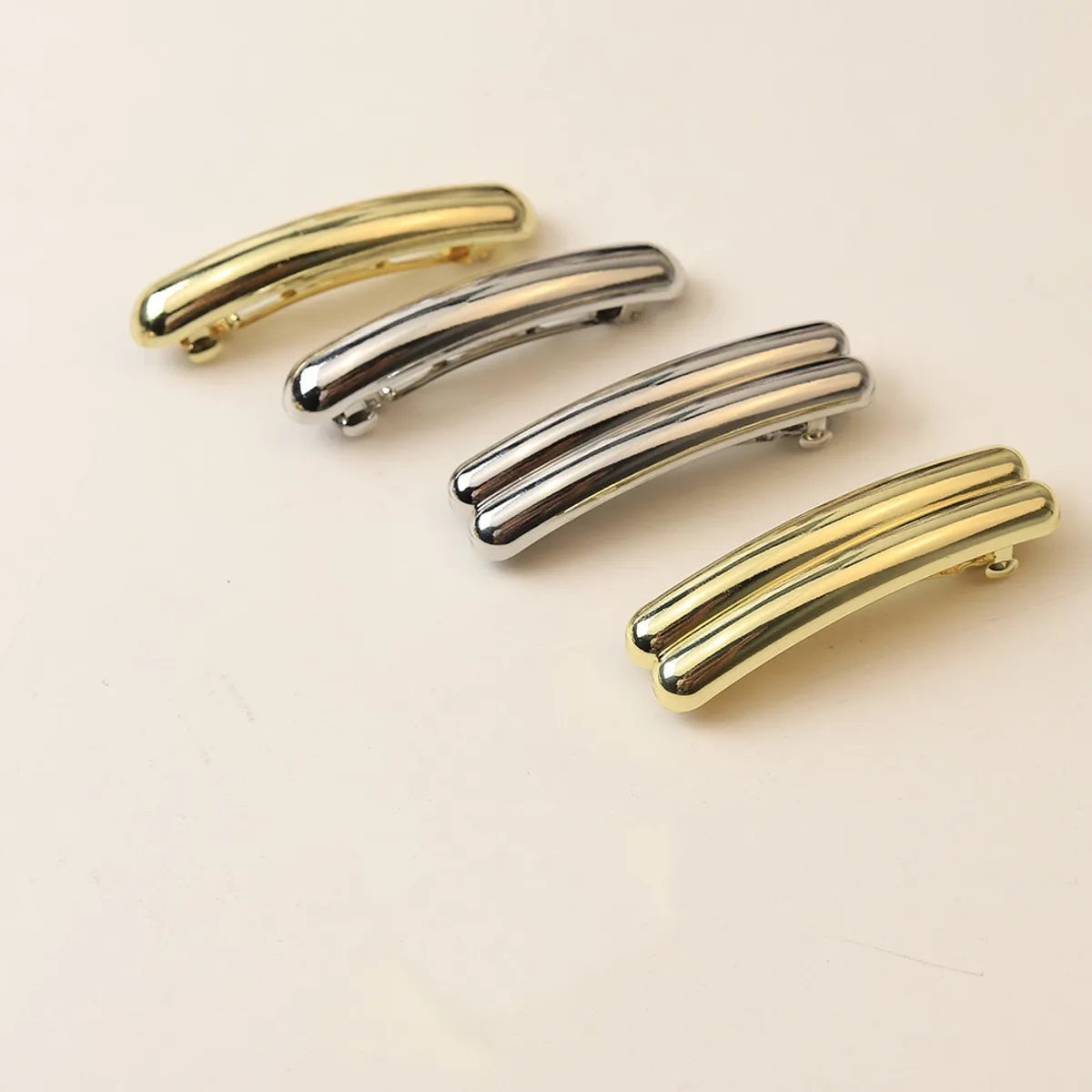 Women'S Simple Style Solid Color Alloy Plating Hair Clip