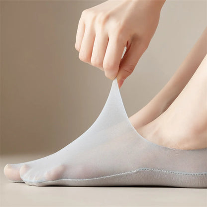 Women'S Simple Style Solid Color Cotton Ankle Socks A Pair