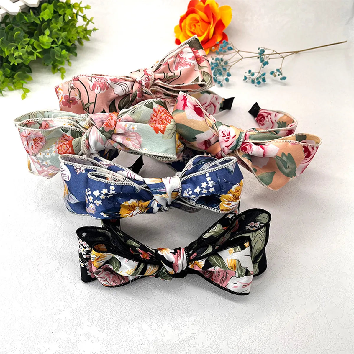 Women'S Sweet Bow Knot Plastic Cloth Hair Band