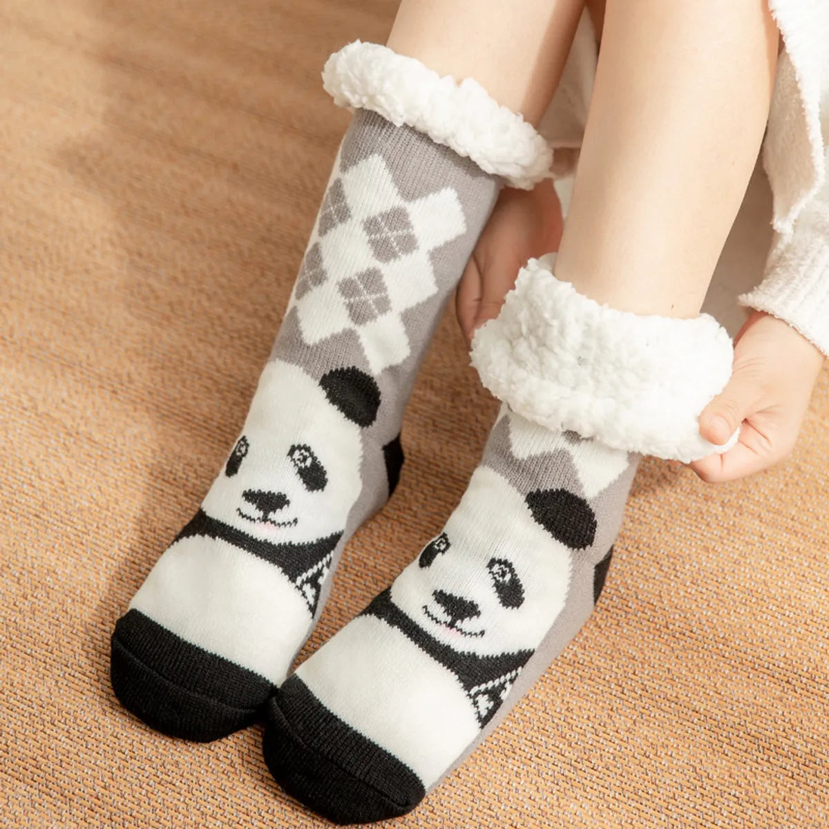 Women'S Sweet Cartoon Snowman Polyacrylonitrile Fiber Crew Socks A Pair