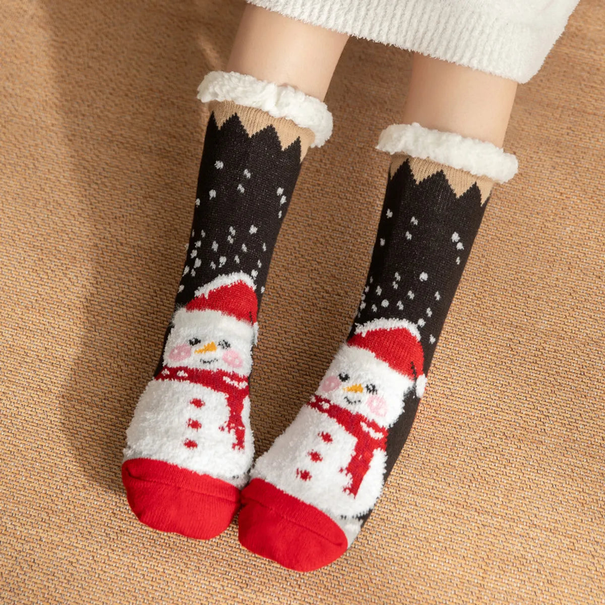 Women'S Sweet Cartoon Snowman Polyacrylonitrile Fiber Crew Socks A Pair