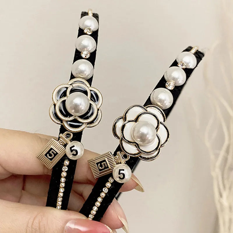 Women'S Sweet Flower Alloy Inlay Artificial Pearls Rhinestones Hair Band