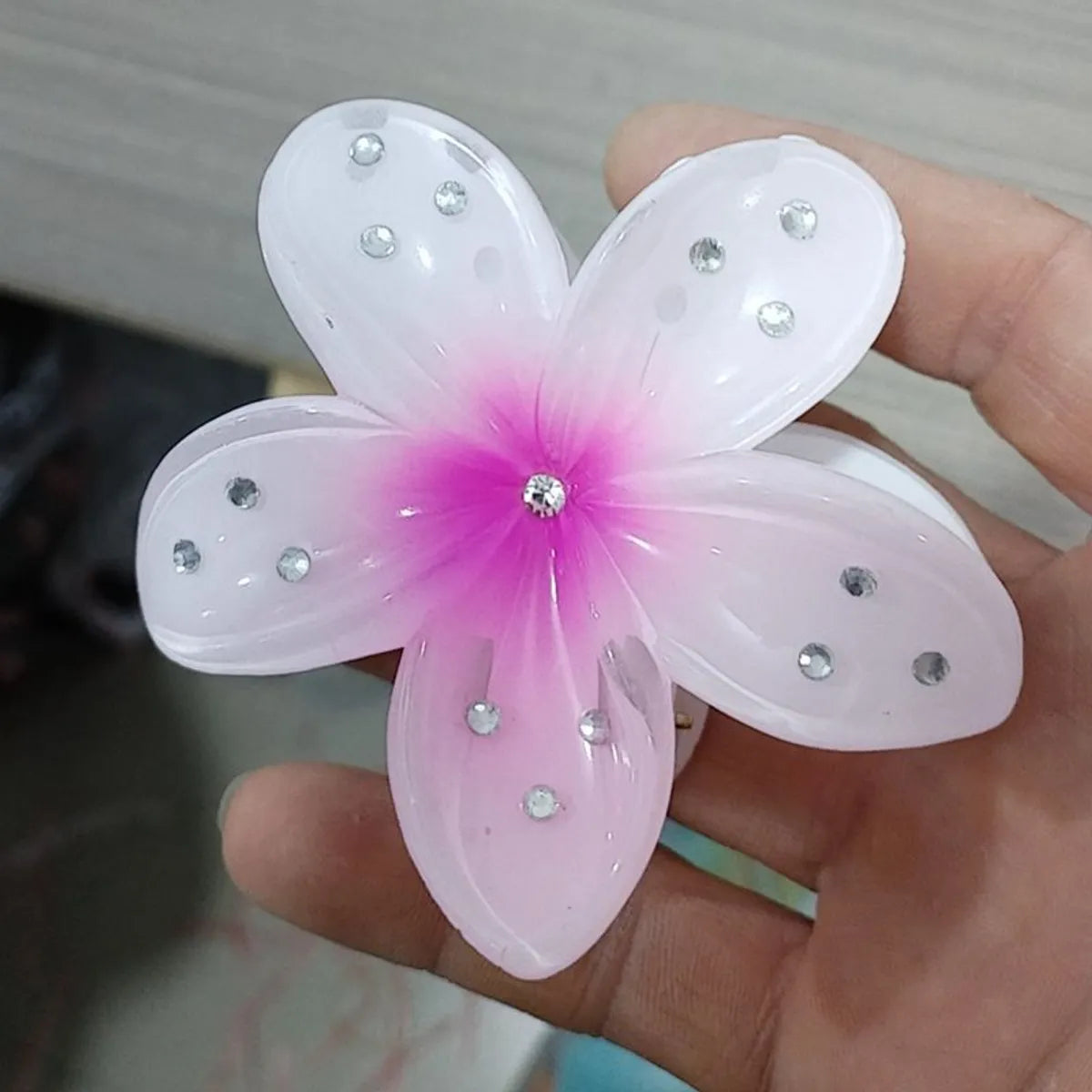 Women'S Sweet Flower Arylic Hair Claws