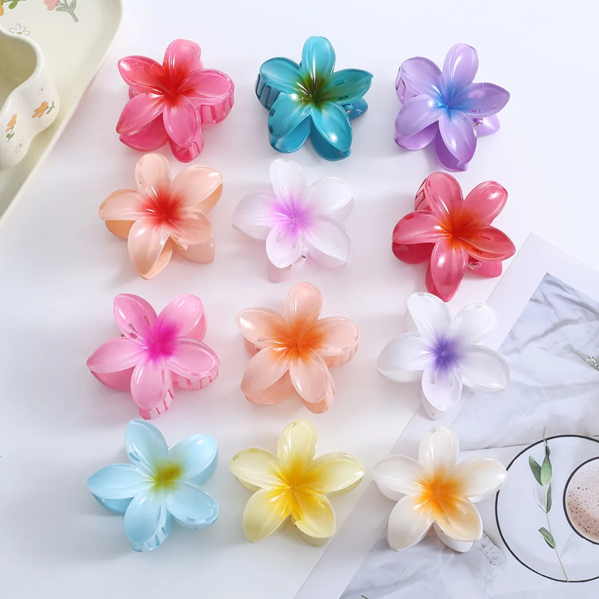 Women'S Sweet Korean Style Flower Plastic Metal Stoving Varnish Hair Claws