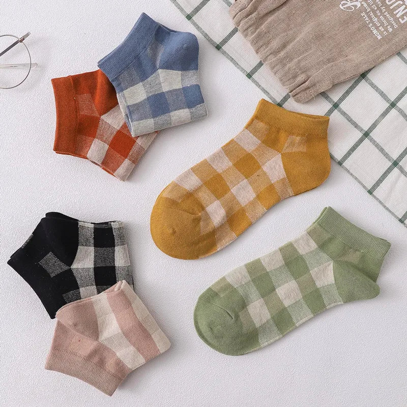 Women'S Sweet Plaid Cotton Crew Socks A Pair