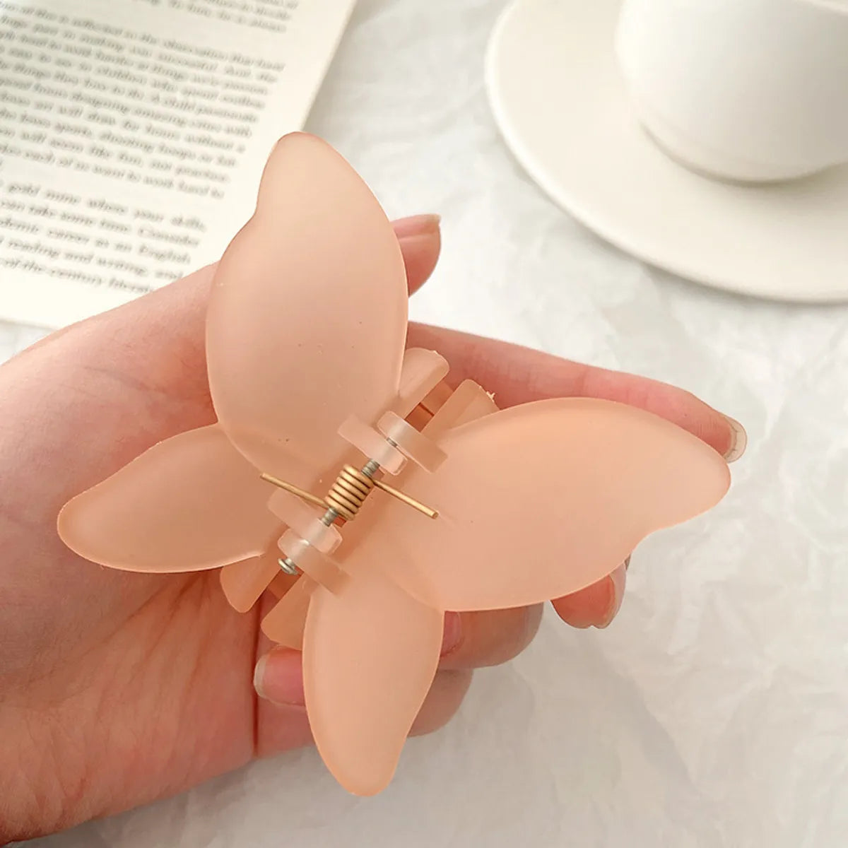 Women'S Sweet Simple Style Butterfly Arylic Hair Claws