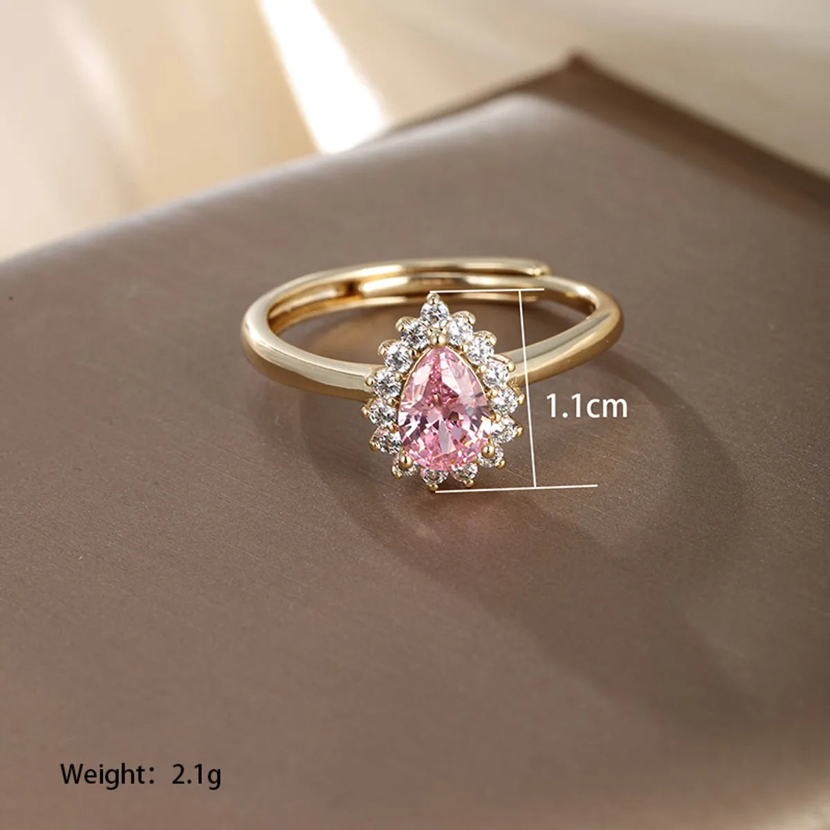 Xuping Simple Style Commute Water Droplets Alloy Plating Inlay Artificial Gemstones 14k Gold Plated Women'S Rings