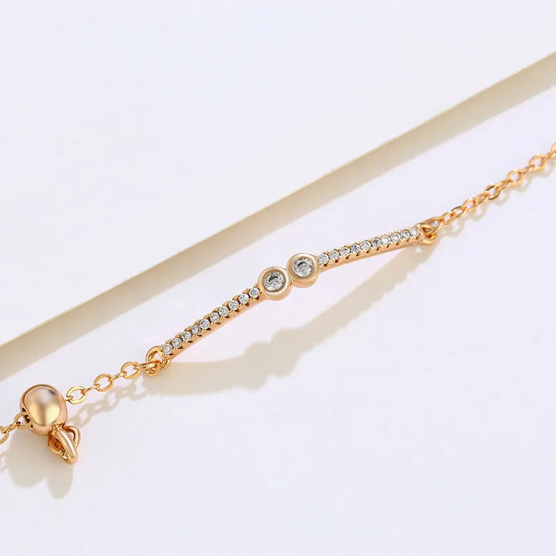 Xuping Simple Style Geometric 18k Gold Plated Artificial Diamond Alloy Wholesale Bracelets