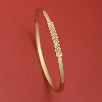 Xuping Simple Style Heart Shape Copper 18k Gold Plated Zircon Bangle In Bulk