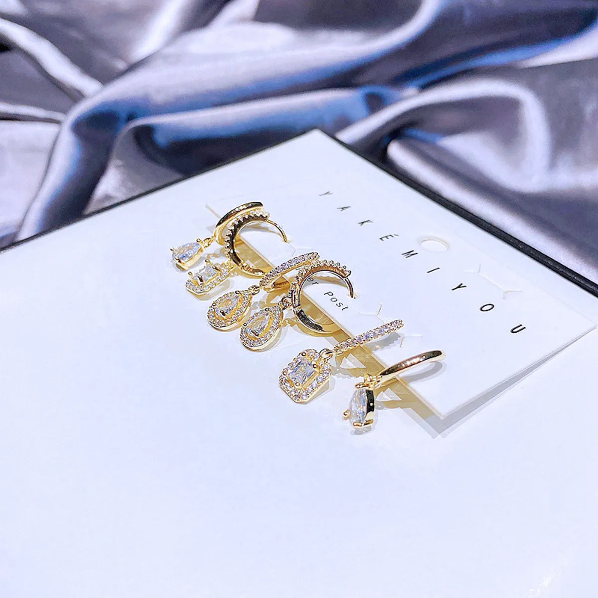 Yakemiyou Luxurious Water Droplets Gold Plated Zircon Earrings